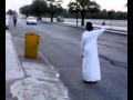 مقلب مضحك في راعي التاكسي .. سعودي منتهي