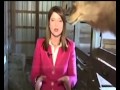 مذيعة في موقف محرج مع جمل