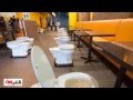 مطعم يقدم أكله بمراحيض