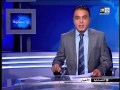 بالفيديو.. لقطة طريفة لمقدم أخبار دوزيم مع سماعة الأذن